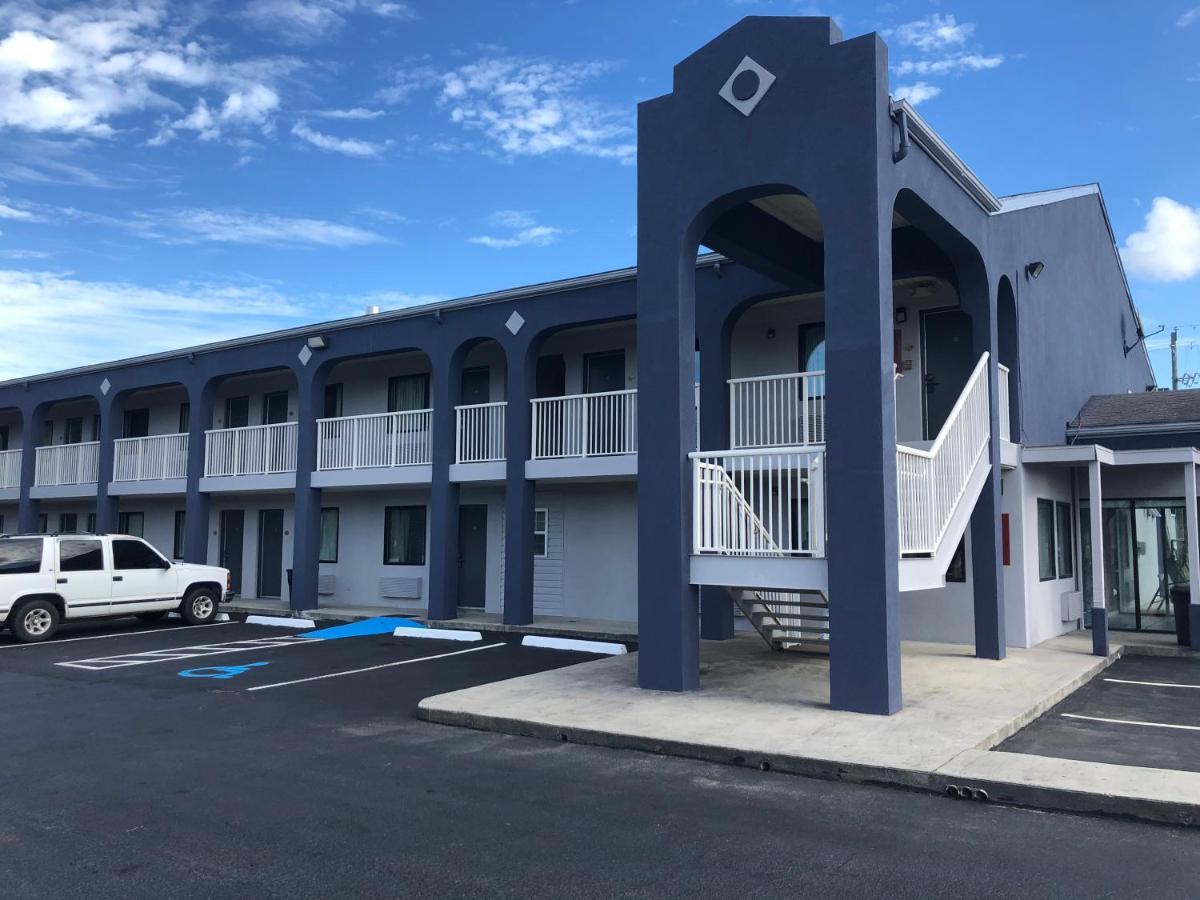 Budget Inn Timmonsville Bagian luar foto