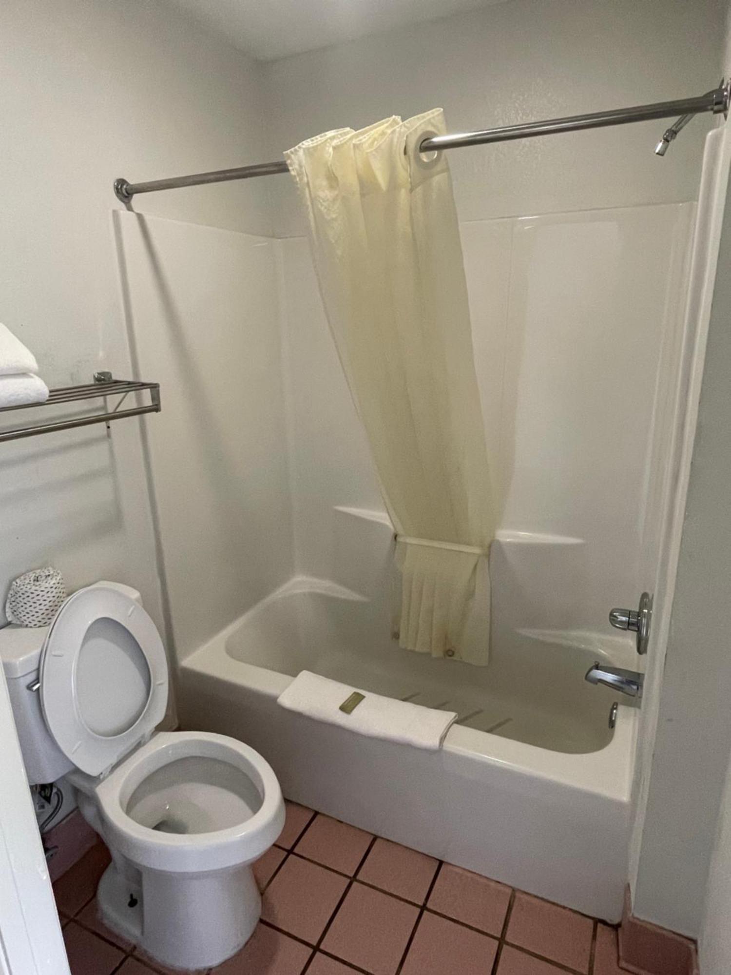 Budget Inn Timmonsville Bagian luar foto