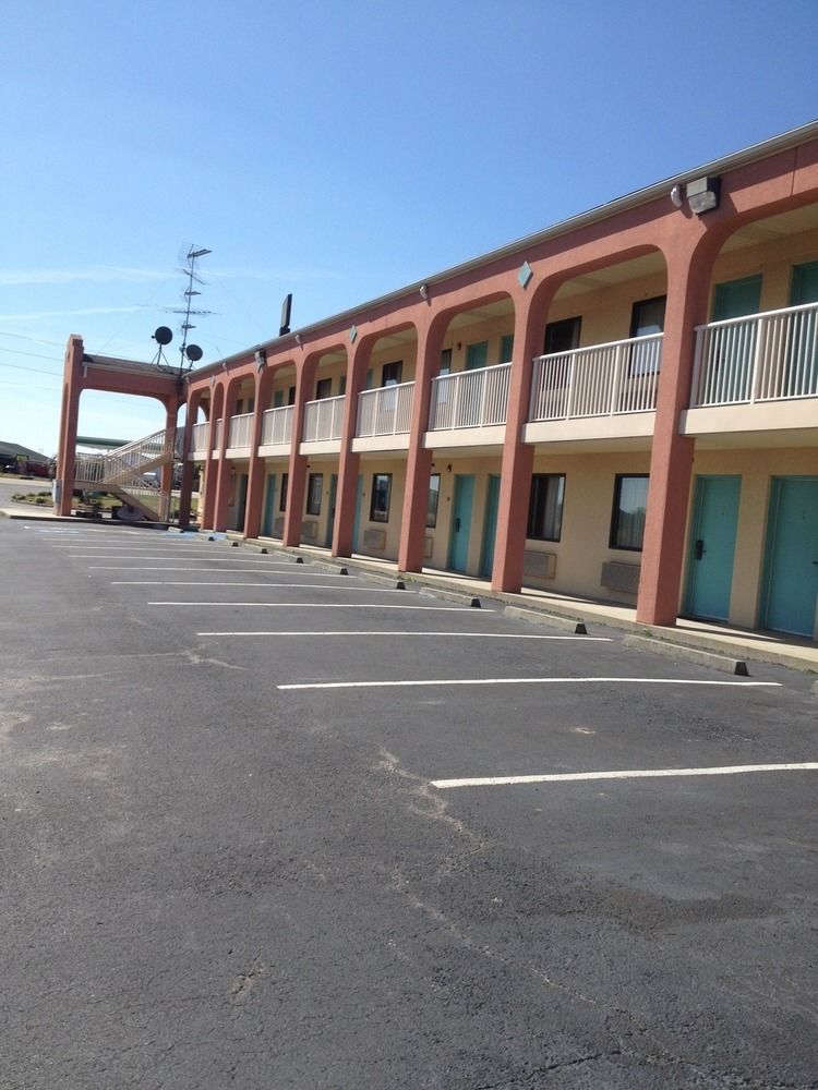 Budget Inn Timmonsville Bagian luar foto